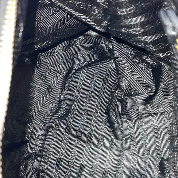 Authentic Prada Tessuto shoulder bag/HOBO. - Picture 8 of 12